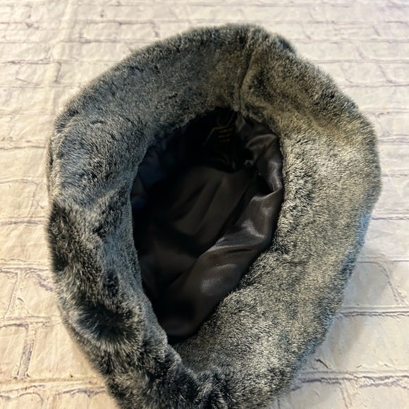 FAUX FUR GREY/BLACK WOMEN’S BUCKET HAT ACRYLIC OUTER FIT LARGE - Picture 5 of 10